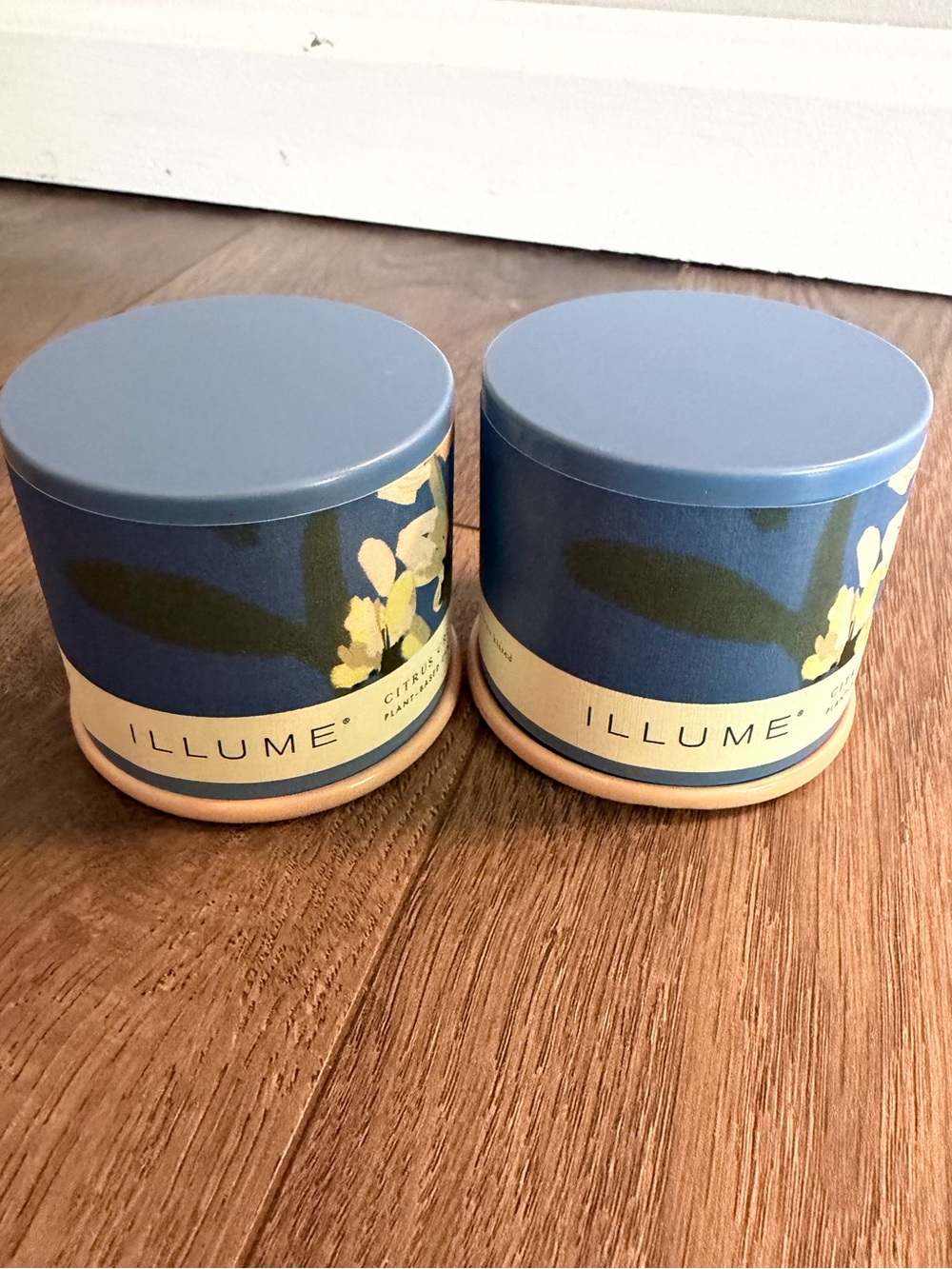 Illume Demi Vanity Tiny Soy Candle Citrus Crush 3 Oz each Set of 2 New